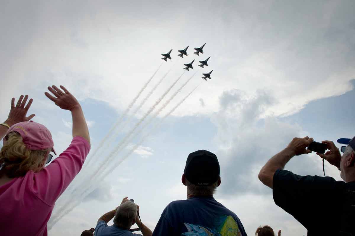 Official Site of USAF Thunderbirds